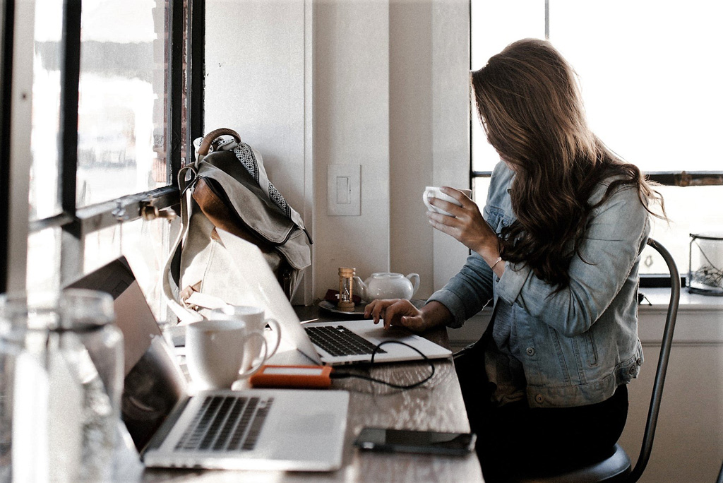 andrew-neel-QLqNalPe0RA-unsplash